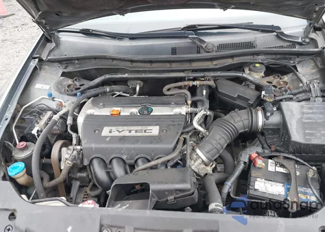 2009 Honda Accord 2.4 Ex-L z USA, uszkodzony, nr VIN 1HGCP26819A195584